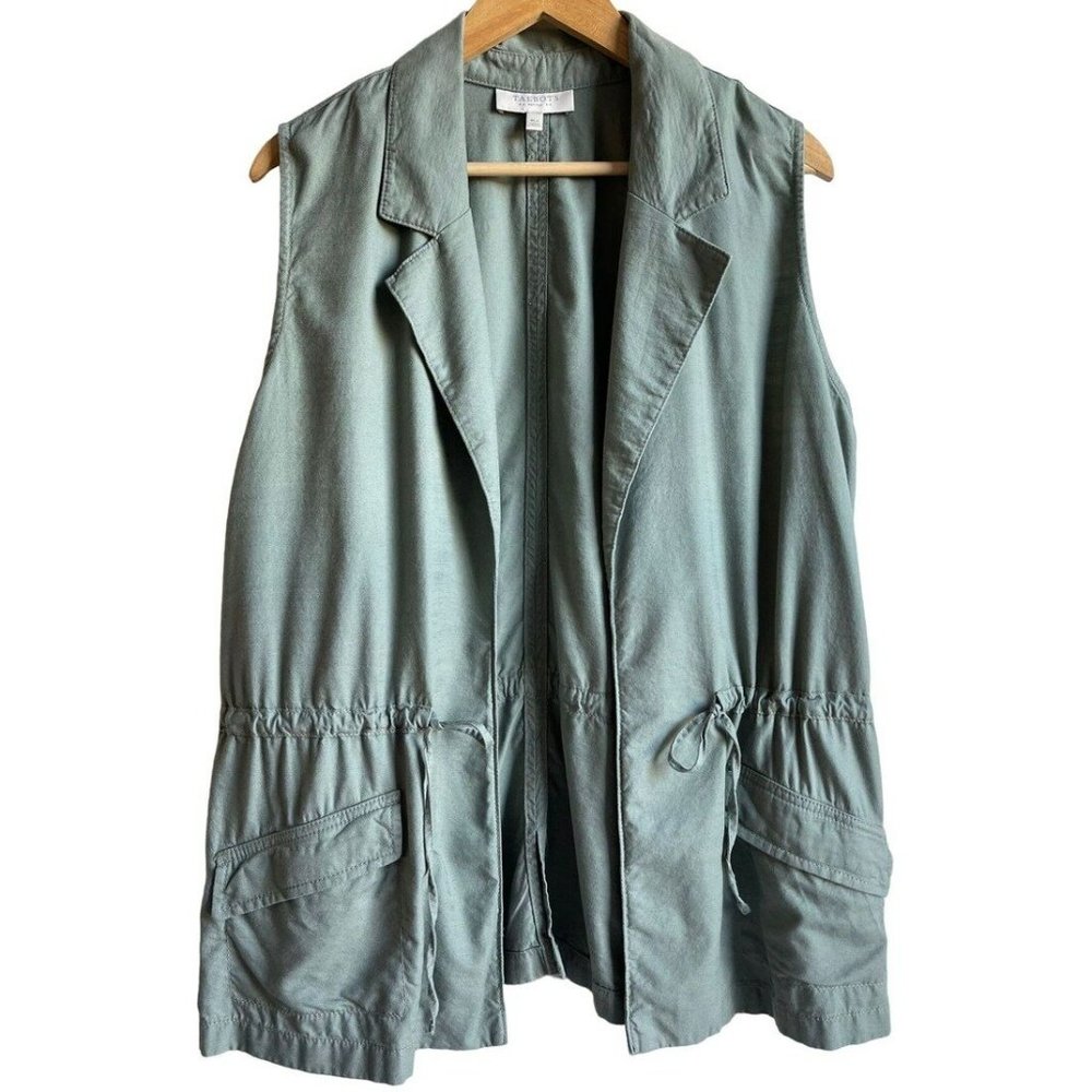 Collared Utility Vest with Pockets